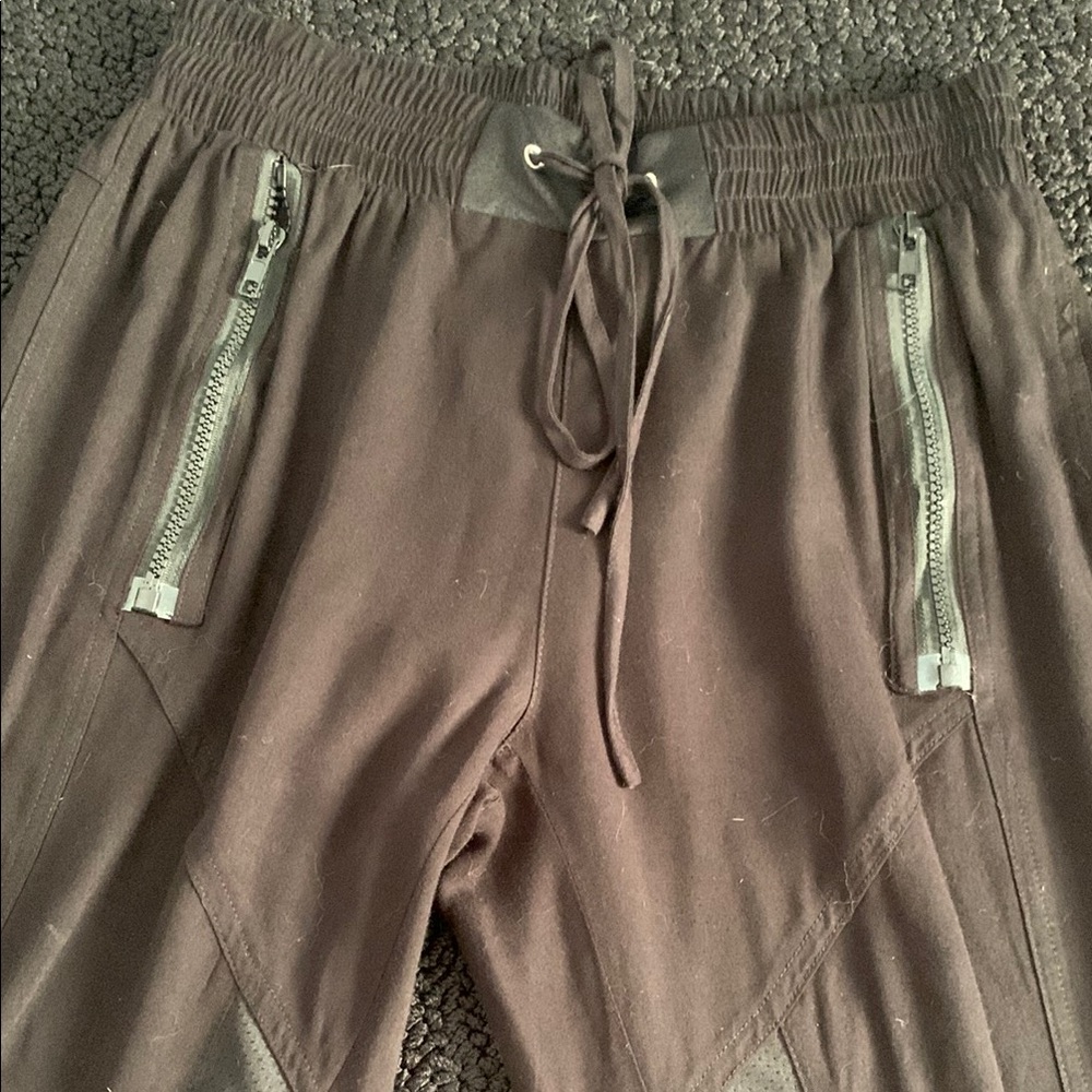 Stylish Black Drawstring Joggers - image 4